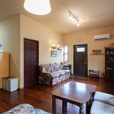 コテージなかどまり Apartment Onna Bagian luar foto